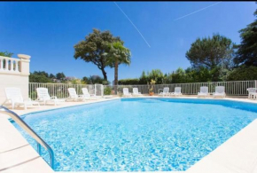 Résidence de luxe Sun Paradis, Studio terrasse, vue Mer Piscine